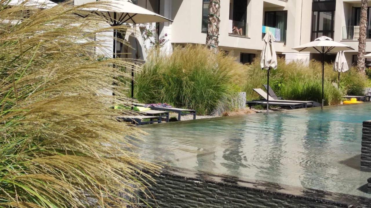 Azur Alegria Studio - Free Parking & Pool 산콘스탄틴앤헬레나 외부 사진